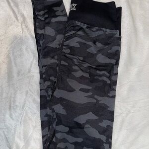 PINK Camo Leggings - Black